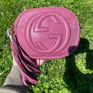 Mauve color round Gucci soho